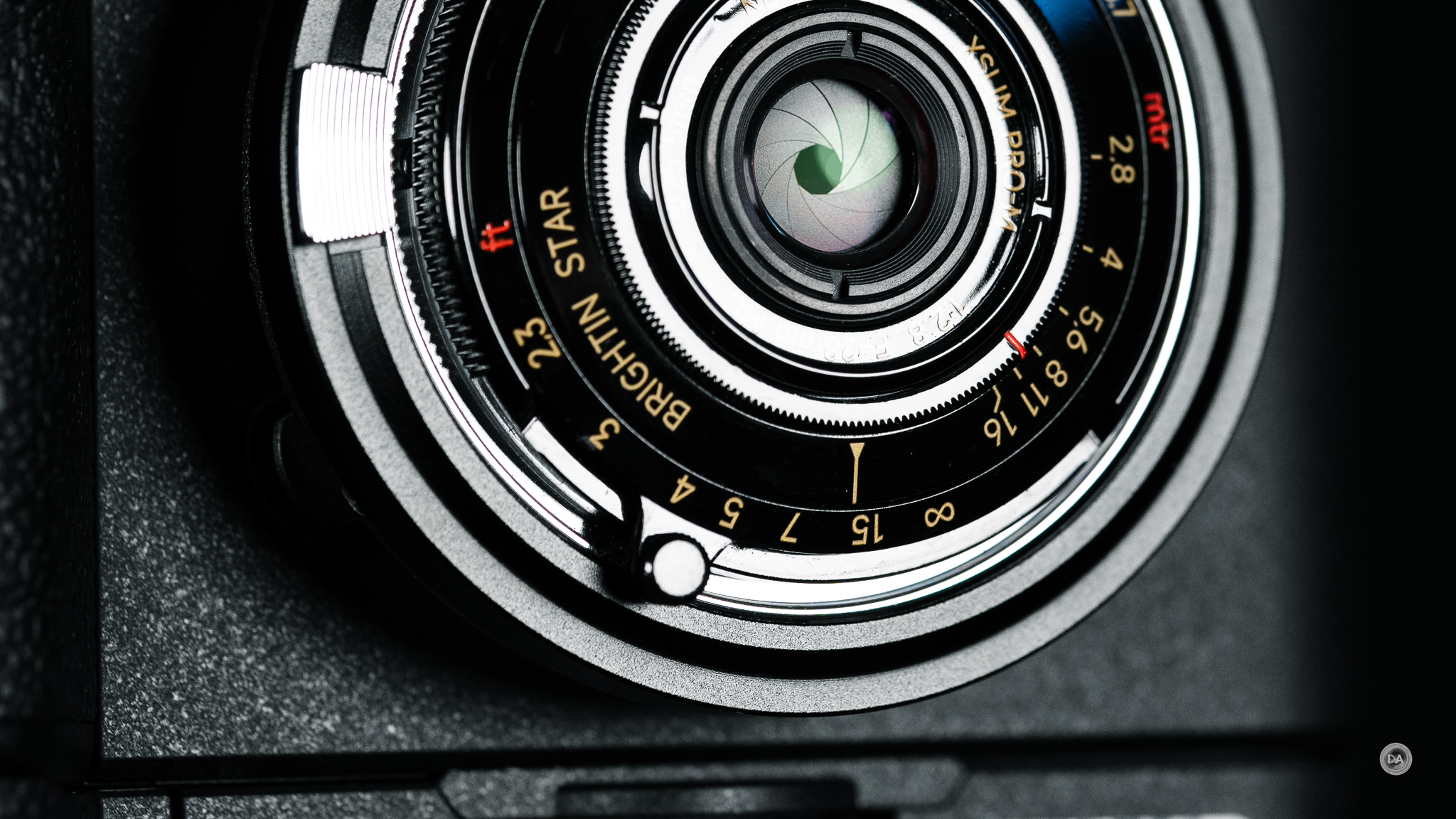 thumbnail image 2 of Brightin Star 28mm F/2.8 Full Frame Manual Lens For Leica M Mount – Brass Body, Pancake Design 2 of 2