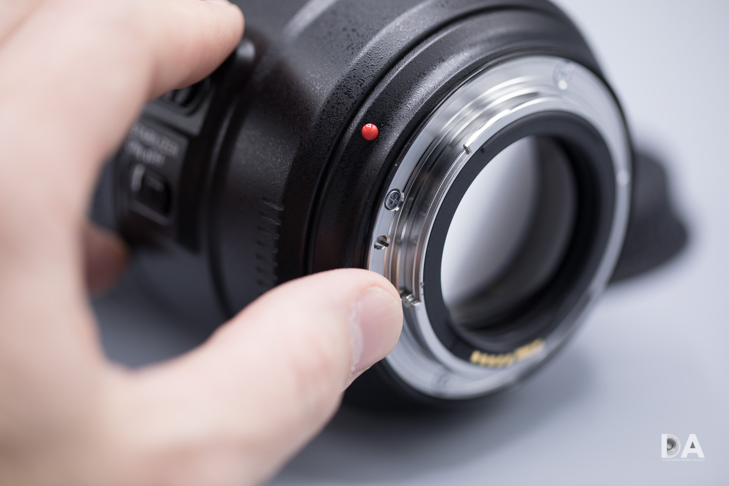 Objectif Canon EF 85mm F/1.4L IS USM - Pour Portraits Et Basse Lumière