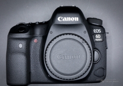 Canon EOS 6D Mark II-16