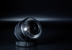 1_Canon-EOS-R-8