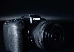 Canon-EOS-R-5
