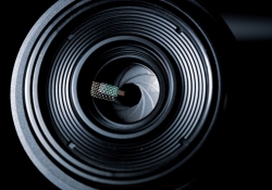 08-Aperture-Blades