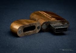 Custom USB-4