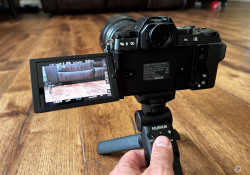 17-Bluetooth-Grip-3