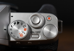 06-Front-Dial