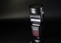 Godox-V1s-Product-3