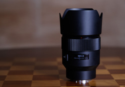 09-Lens-Hood