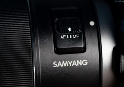 Samyang-AF-14-Product-3