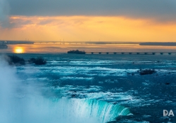 Sunbursts over Niagara