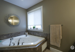 05-Bathroom-2