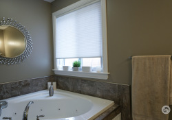 05-Bathroom-3