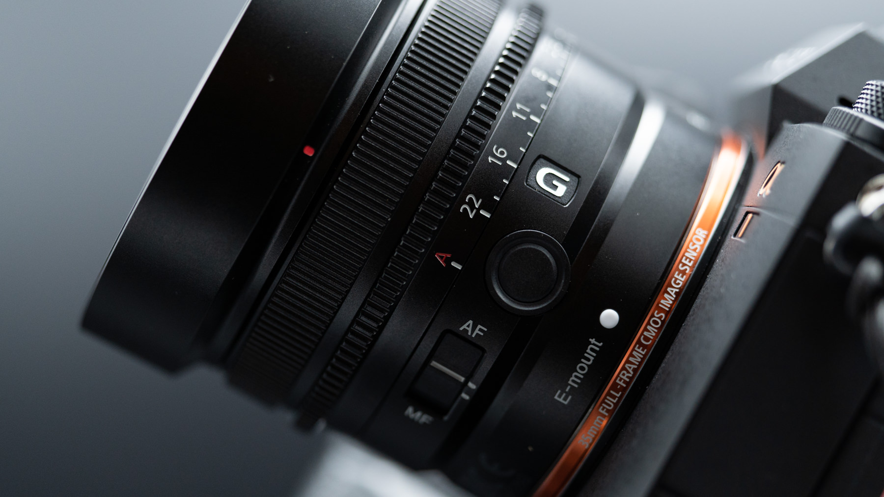 Обзор объектива Sony FE 24mm F2.8 G