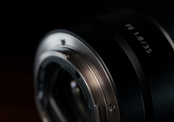 Sony-FE-35-Product-5