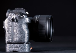 Tamron-24mm-Product-12