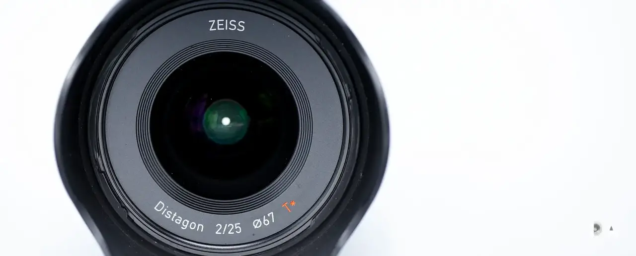 sony 25mm lens